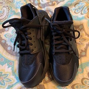 Nike Black Huarache